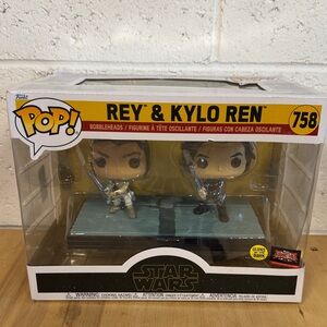 Rey & Kylo Ren Funko Pop Set NEW